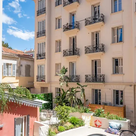 Excelsior Centre By Happyculture Hotel 4*