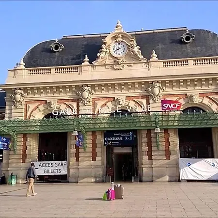 Excelsior Centre By Happyculture 니스