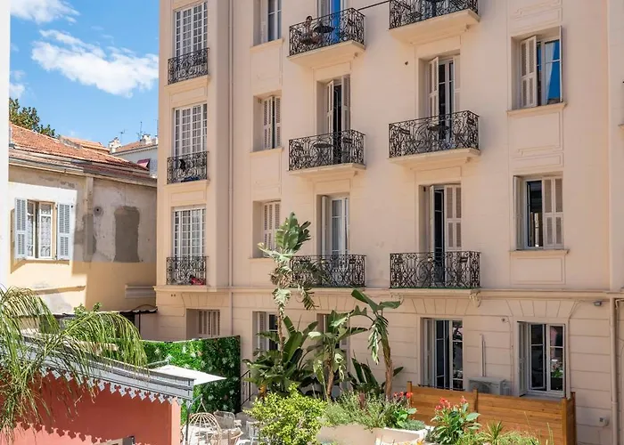 Excelsior Centre Hotel 4*