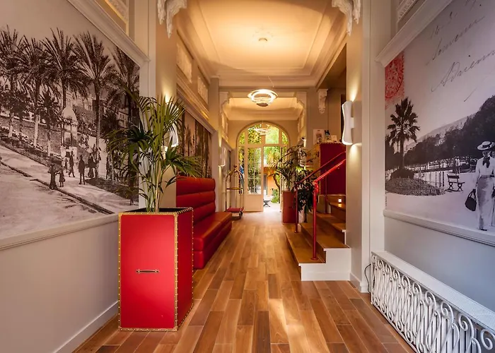 Excelsior Centre By Happyculture Hotel
